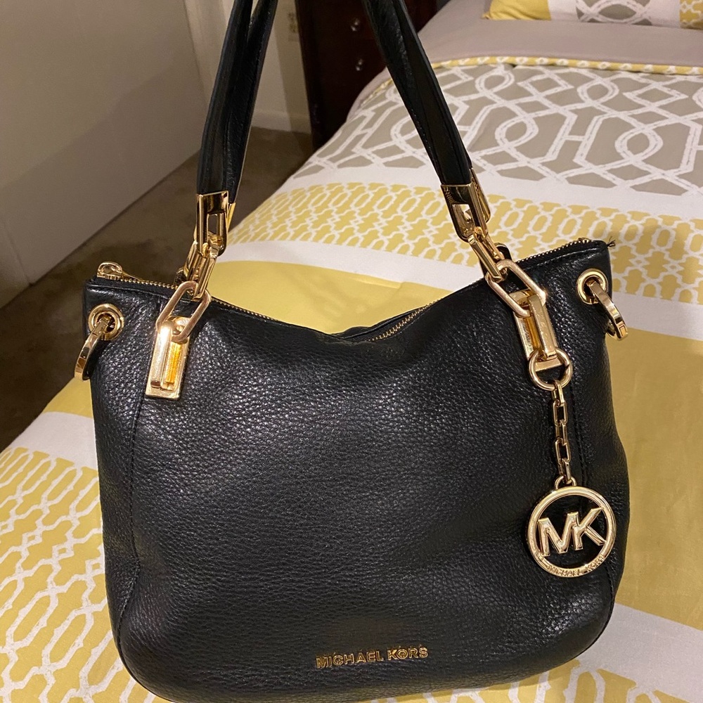 Gorgeous Michael Kors purse
